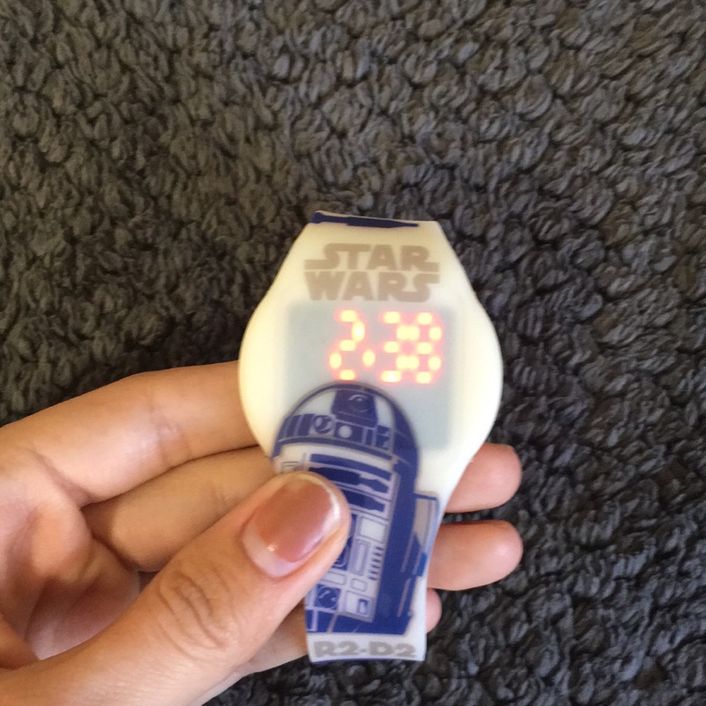 R2D2 watch.